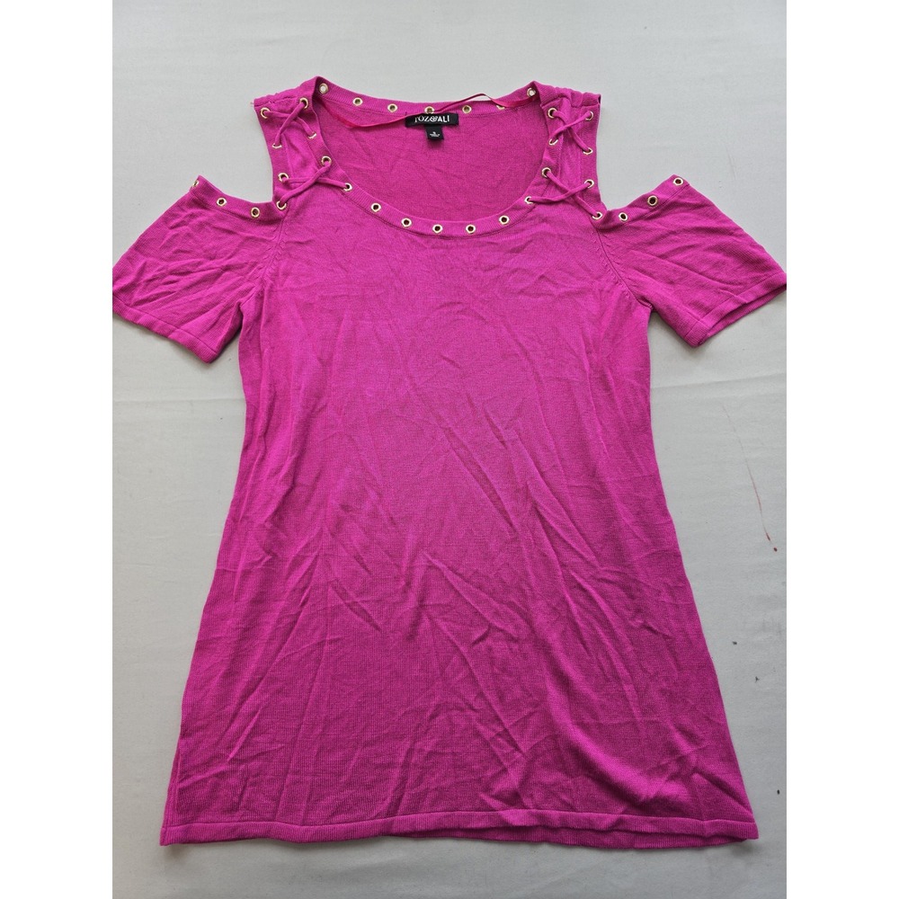 Roz & Ali Magenta Pink Cold Shoulder Grommet Lace Up Knit Top Small